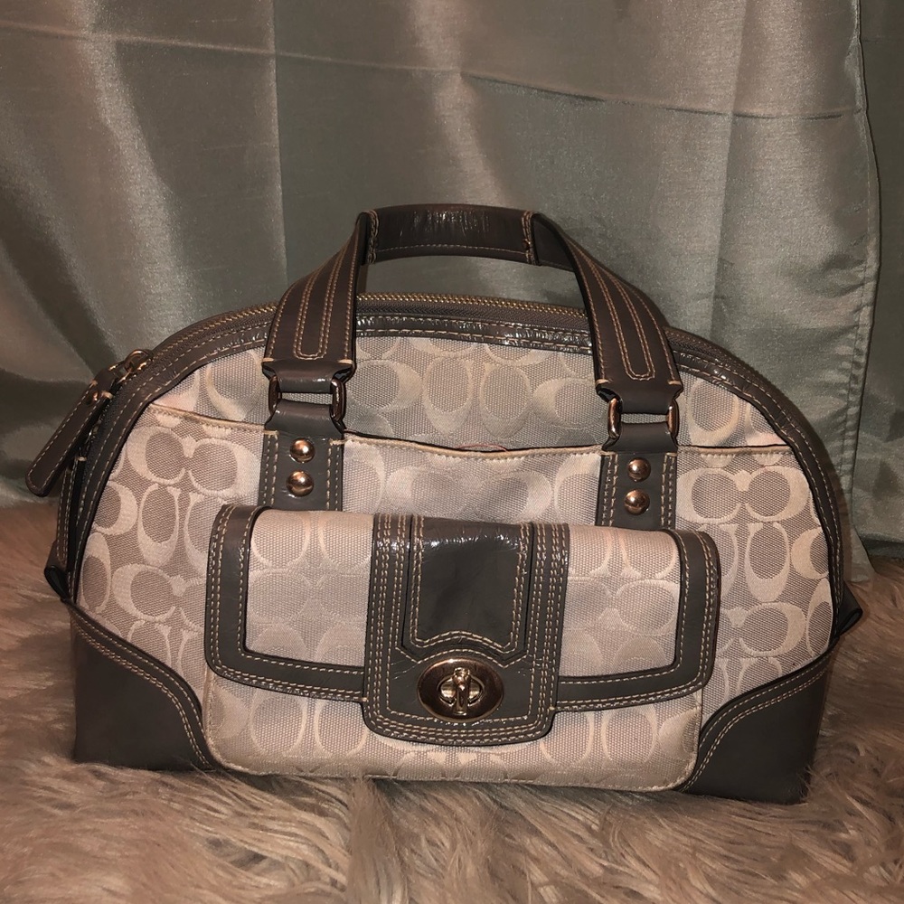 coach purse hamptons signature zip satchel